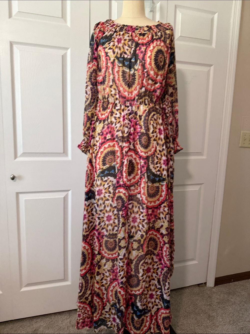 Printed Long Sleeve Maxi Dress in Multicolor Medallion